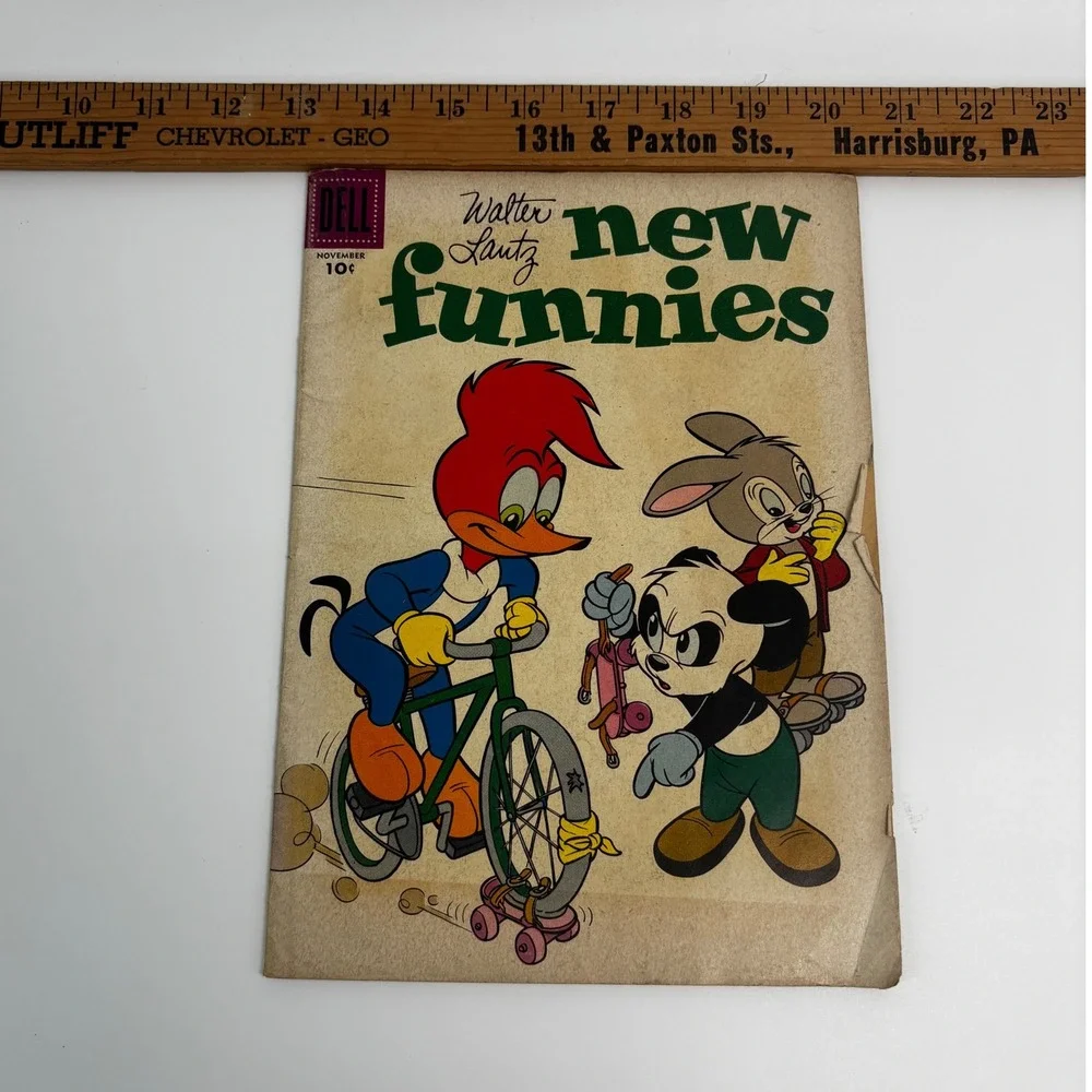 Walter Lantz New Funnies Comic Book November‎ 1950s Woody Woodpecker Andy Panda